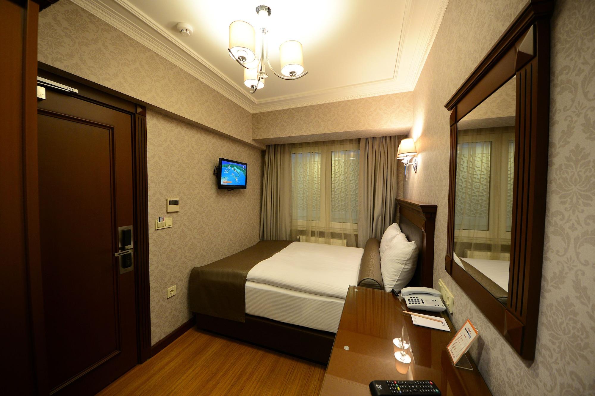 Grand Bazaar Hotel Istanbul Exterior photo